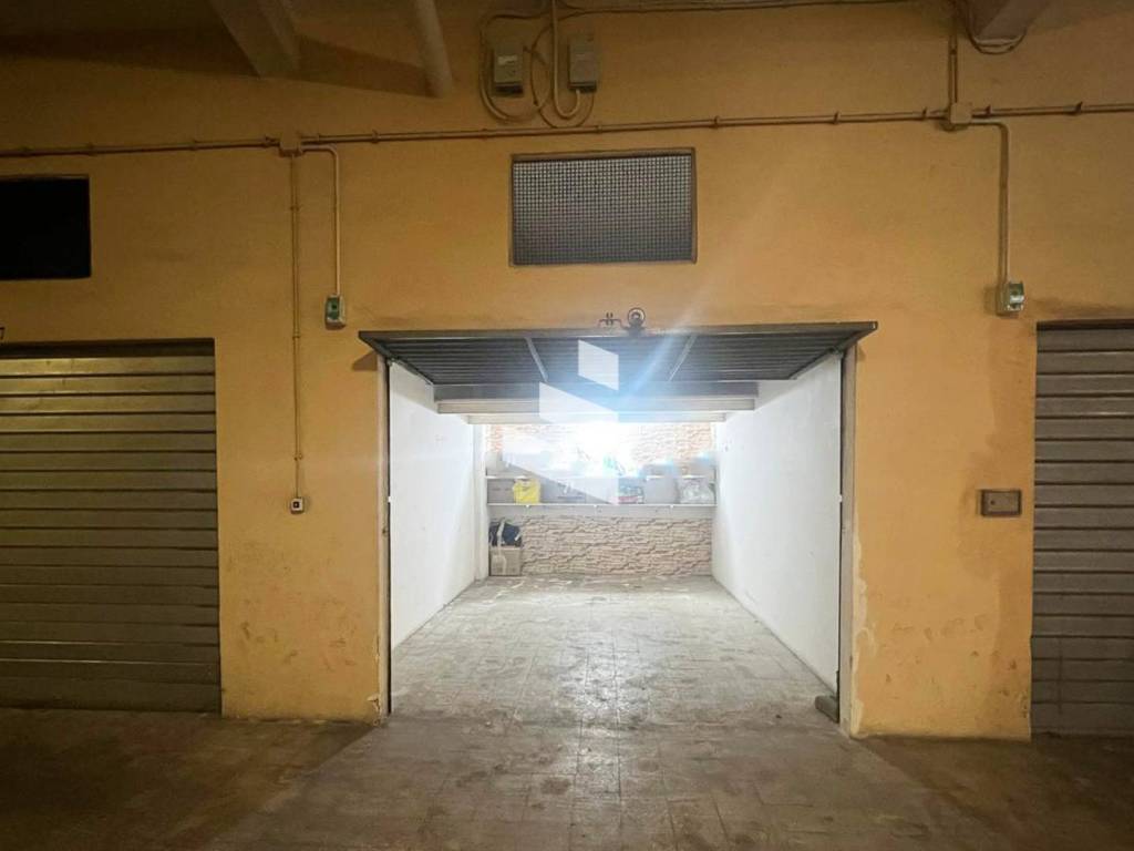 Box / garage a Roma in Via Clelia Garofolini - Foto 3