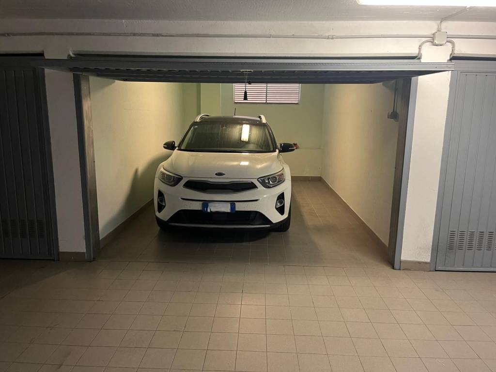 Box / garage a Bordighera in Corso Italia, 40 - Foto 2