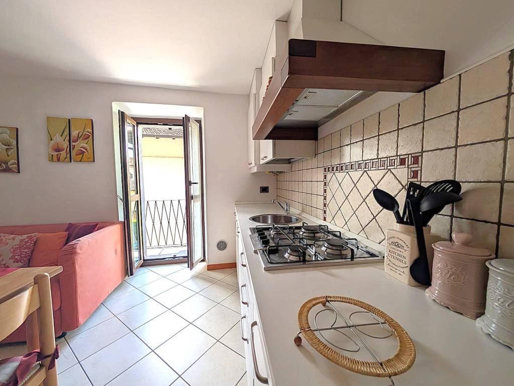 Appartamento a Maccagno con pino e veddasca in Via Francesco Baroggi, 7 - Foto 3