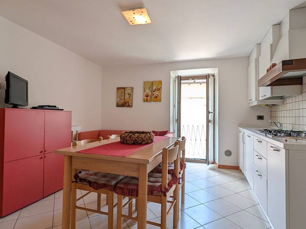 Appartamento a Maccagno con pino e veddasca in Via Francesco Baroggi, 7 - Foto 5