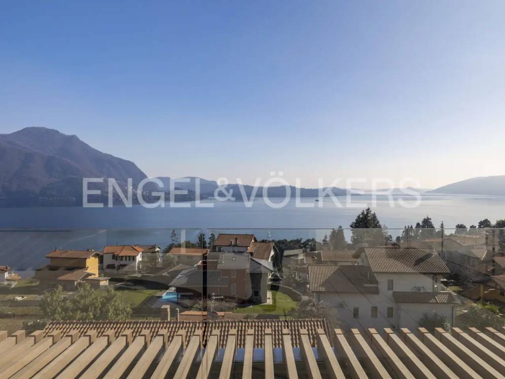 Villa a Verbania in Via delle Eriche - Foto 2
