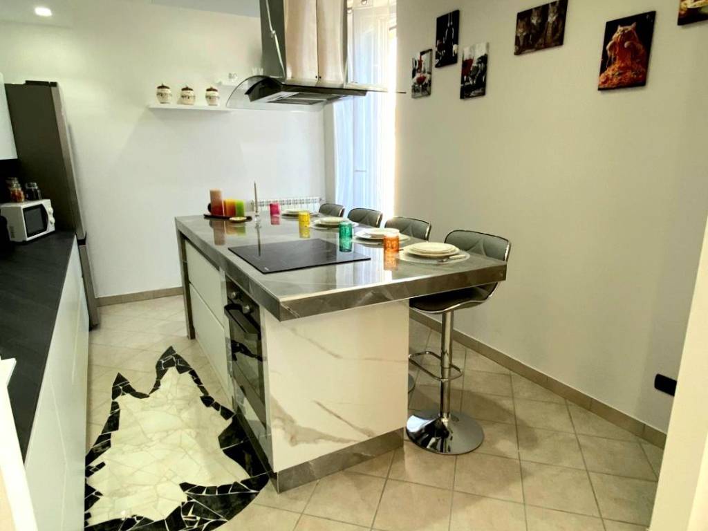 Appartamento a Sesto calende in Strada Statale del Sempione - Foto 2