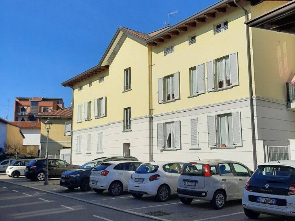 Appartamento a Arluno in Via Giacomo Matteotti - Foto 2