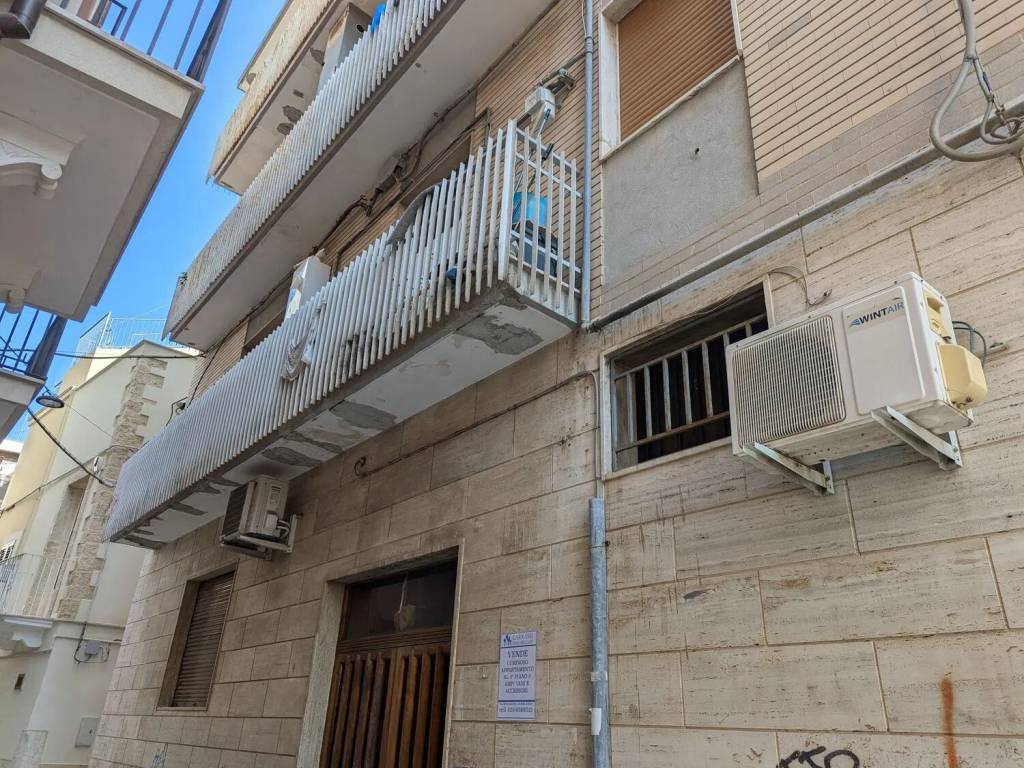 Appartamento a Mola di bari in Via Francesco Crispi, 3 - Foto 2
