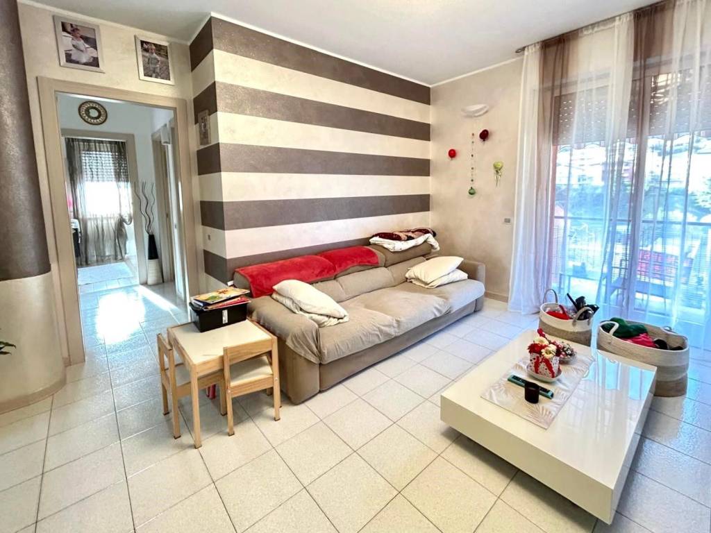 Appartamento a Nembro in Via Carlo Nembrini - Foto 2