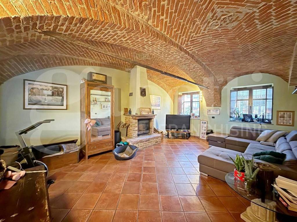 Casa indipendente a Bra in Frazione Falchetto - Foto 4