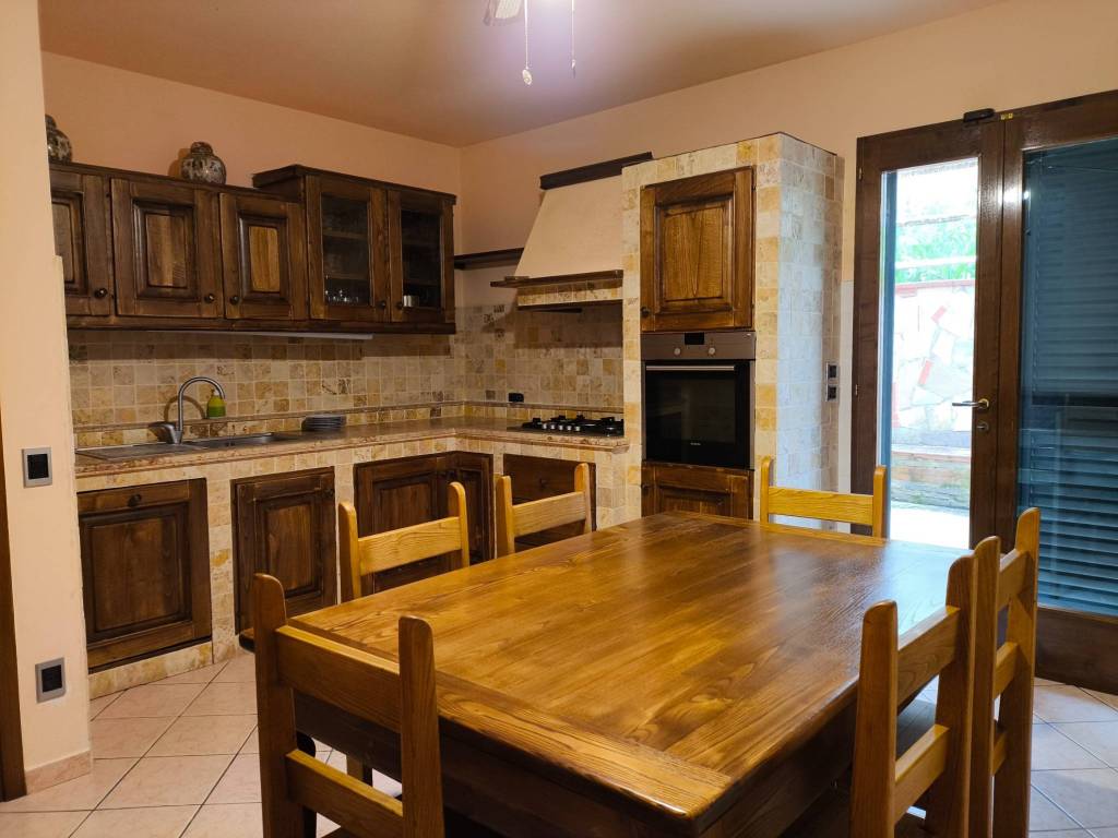 Villa a Monsummano terme in Piazza Giuseppe Giusti, 55 - Foto 2