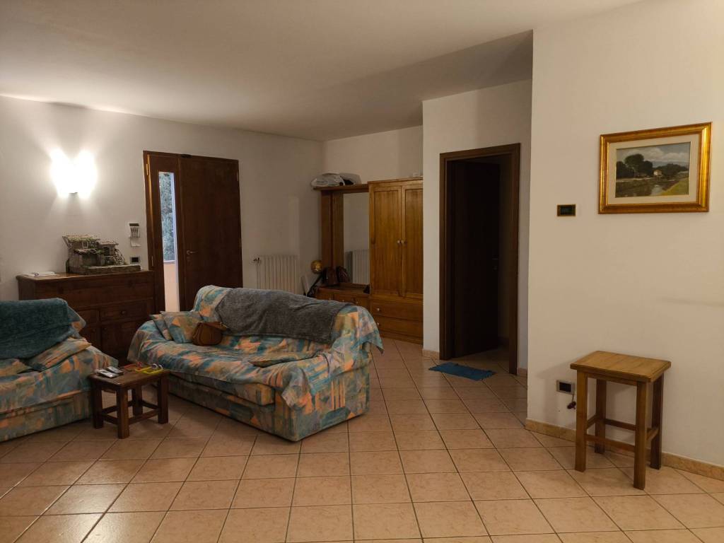 Villa a Monsummano terme in Piazza Giuseppe Giusti, 55 - Foto 4