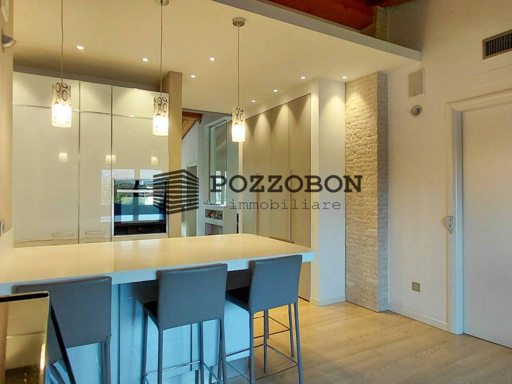 Attico / mansarda a Montebelluna in Via Schiavonesca Priula - Foto 2