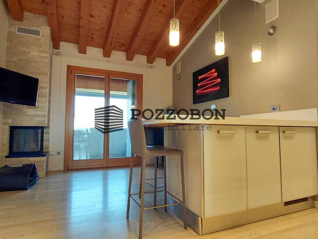 Attico / mansarda a Montebelluna in Via Schiavonesca Priula - Foto 5