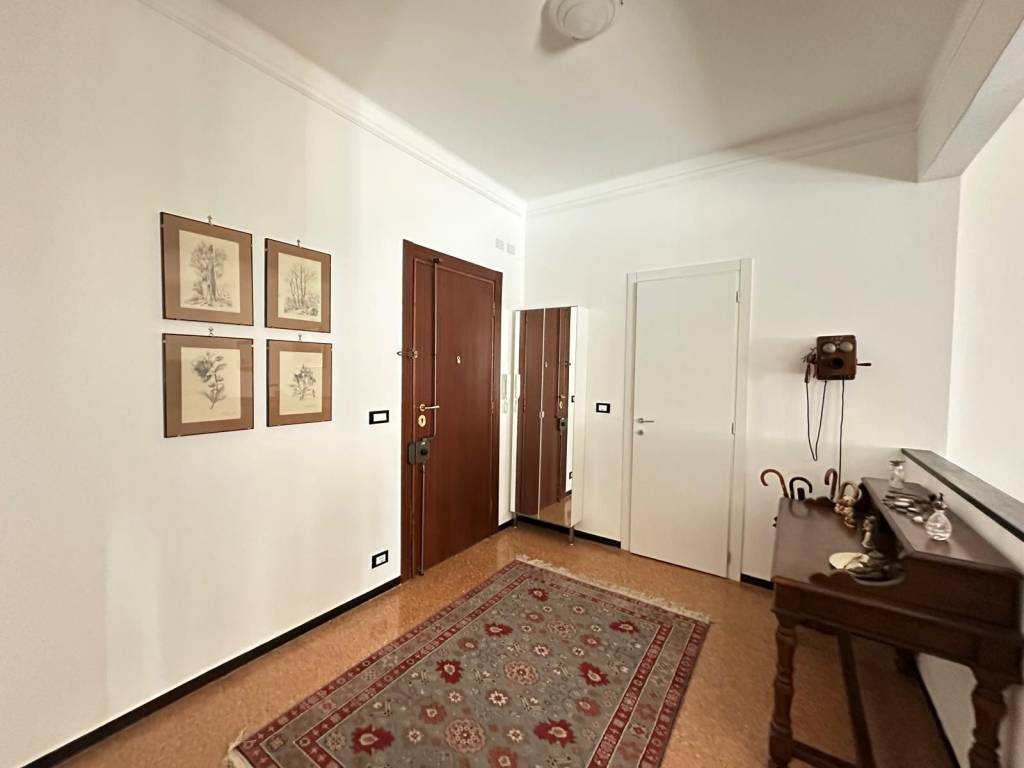 Appartamento a Genova in Via Romana di Quarto, 90 - Foto 4