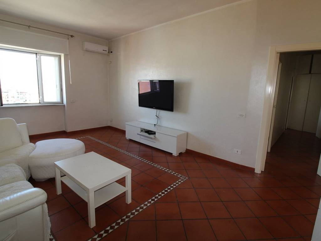 Appartamento a Napoli in Corso Arnaldo Lucci - Foto 3