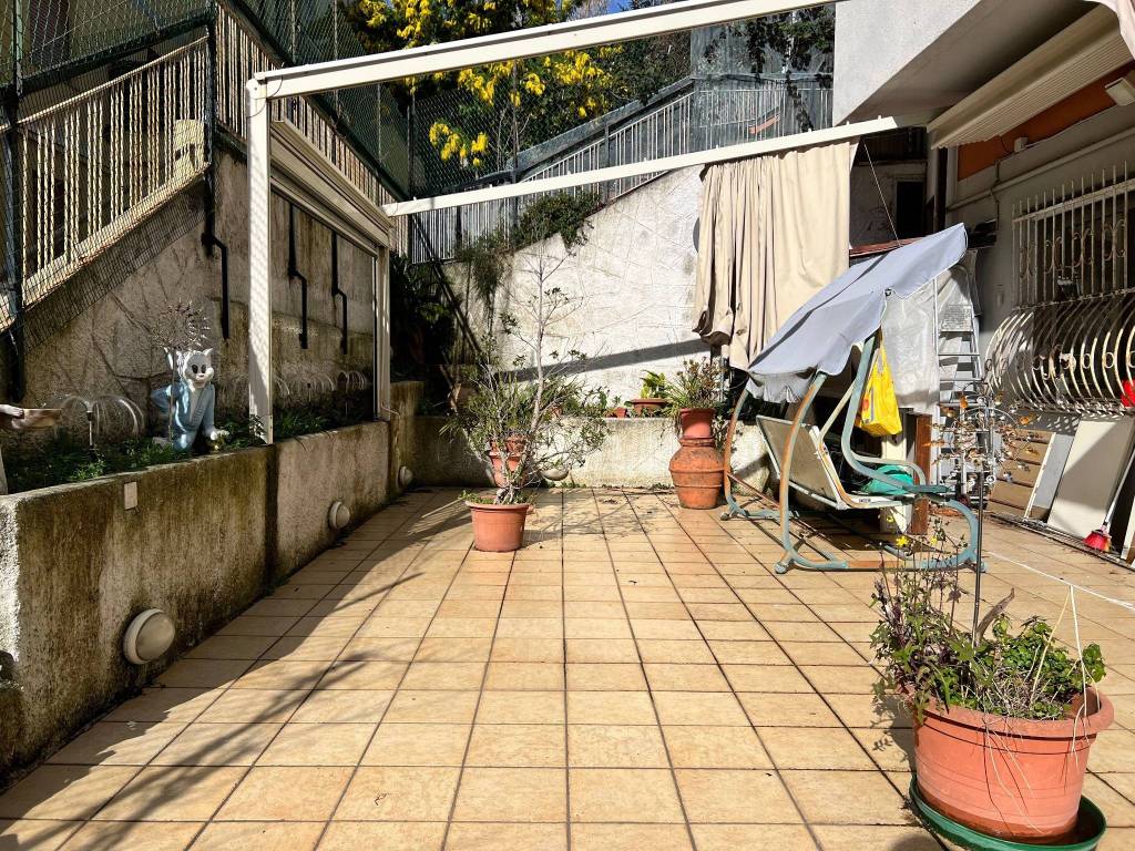 Appartamento a Savona in Via Francesco Mignone - Foto 2
