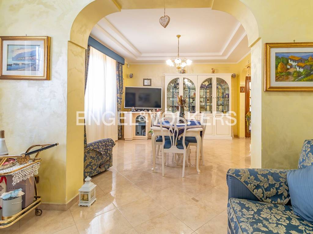 Villa a Roma in Via Tuscolana, 1411 - Foto 4