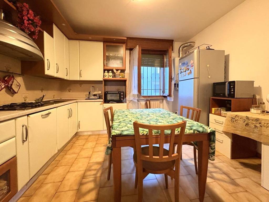 Appartamento a Suzzara in Via Europa, 16 - Foto 5