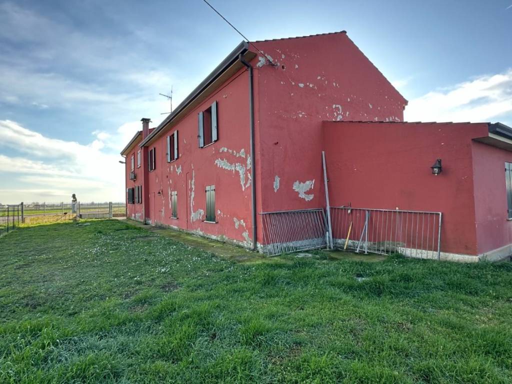 Villa a Castagnaro in Via Gemma Lia Grizzi dal Fiume - Foto 3