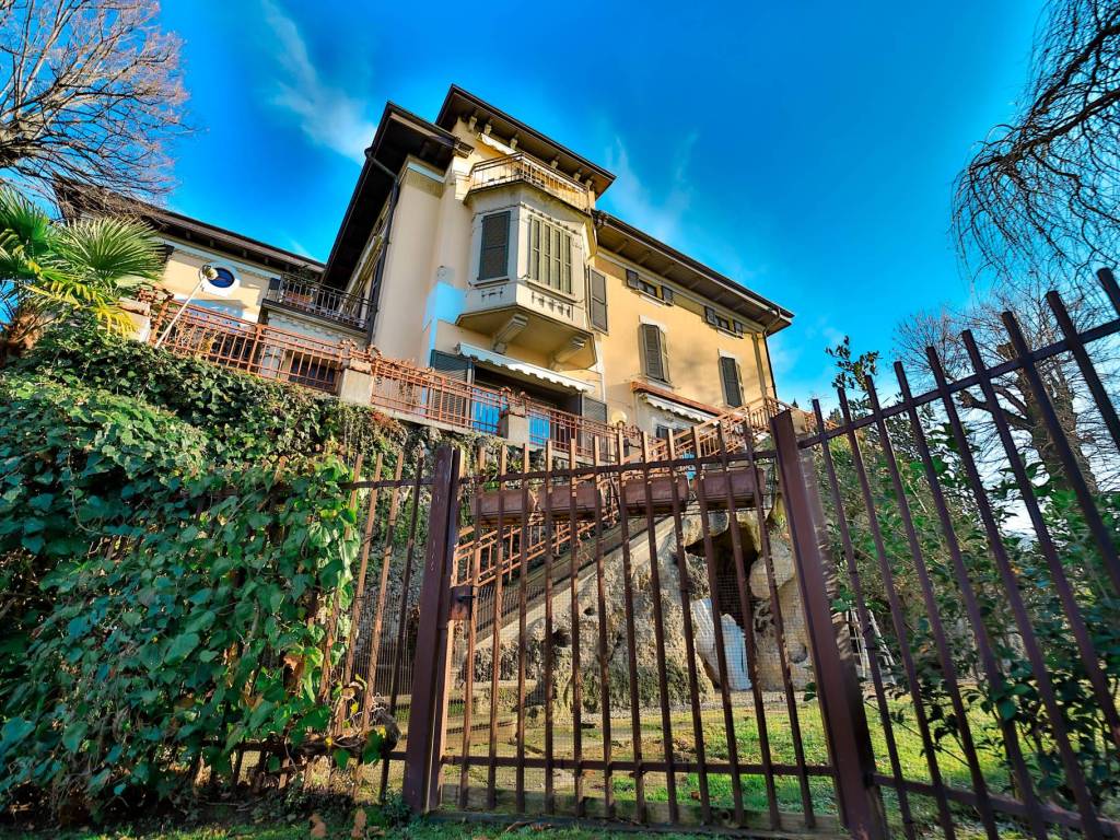 Appartamento a Cernusco lombardone in Via Giovanni Lurani Cernuschi - Foto 3