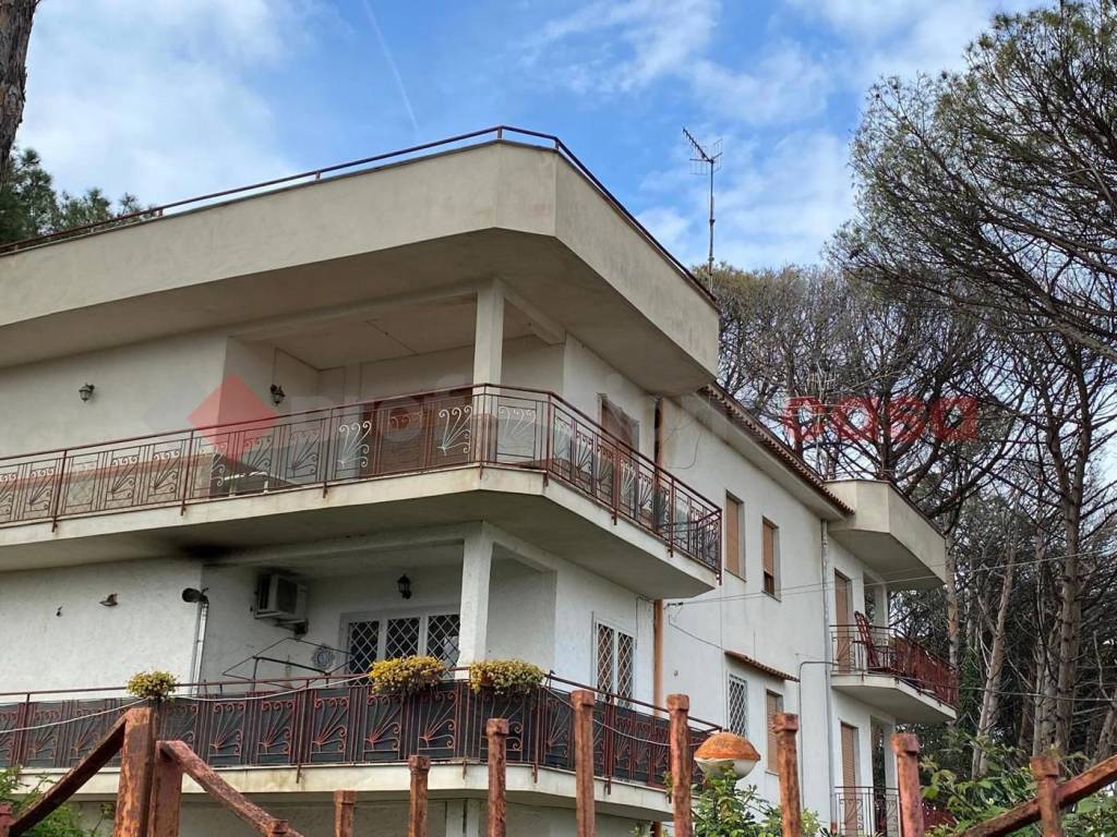 Appartamento a Mondragone in via domiziana , snc - Foto 4