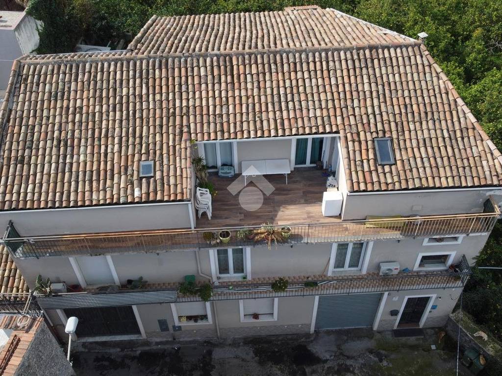 Casa indipendente a Giarre in Via salimbene, 14 - Foto 2