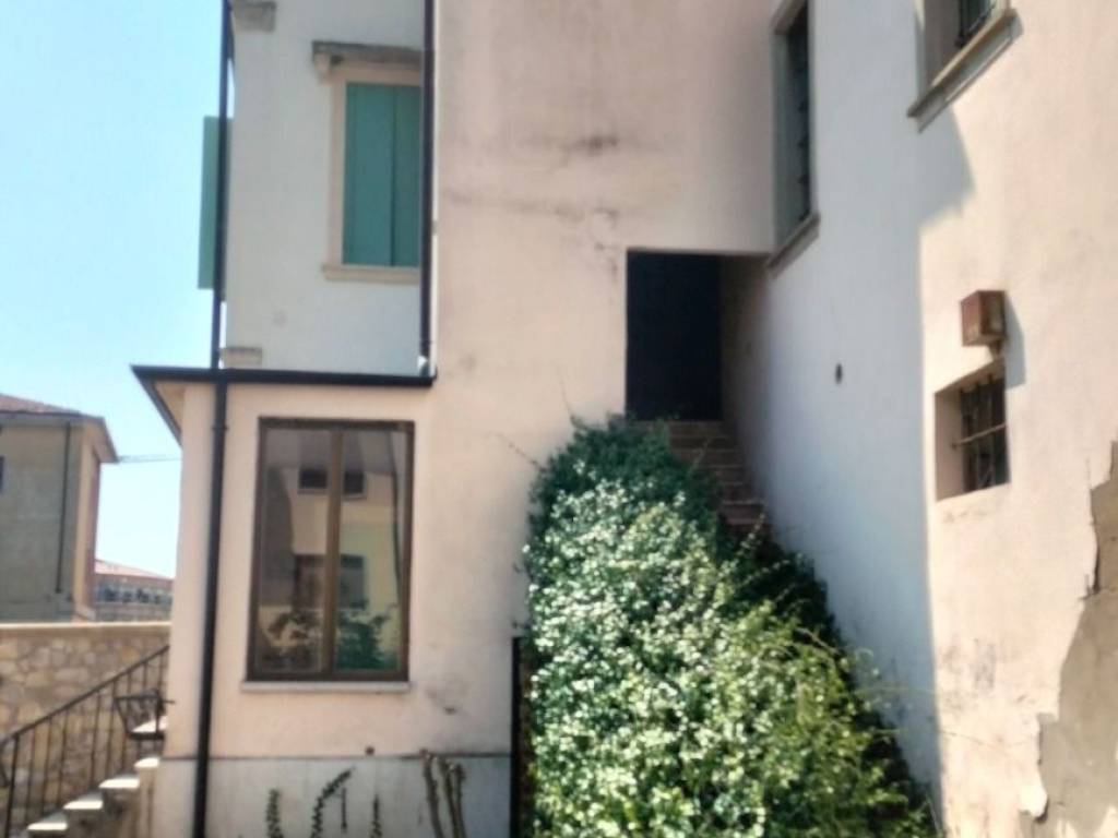 Appartamento a Caldiero in Piazza Giacomo Matteotti - Foto 3