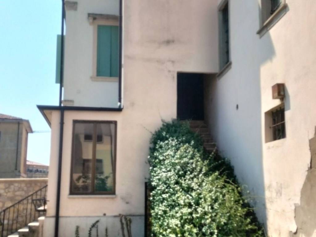 Appartamento a Caldiero in Piazza Giacomo Matteotti - Foto 4