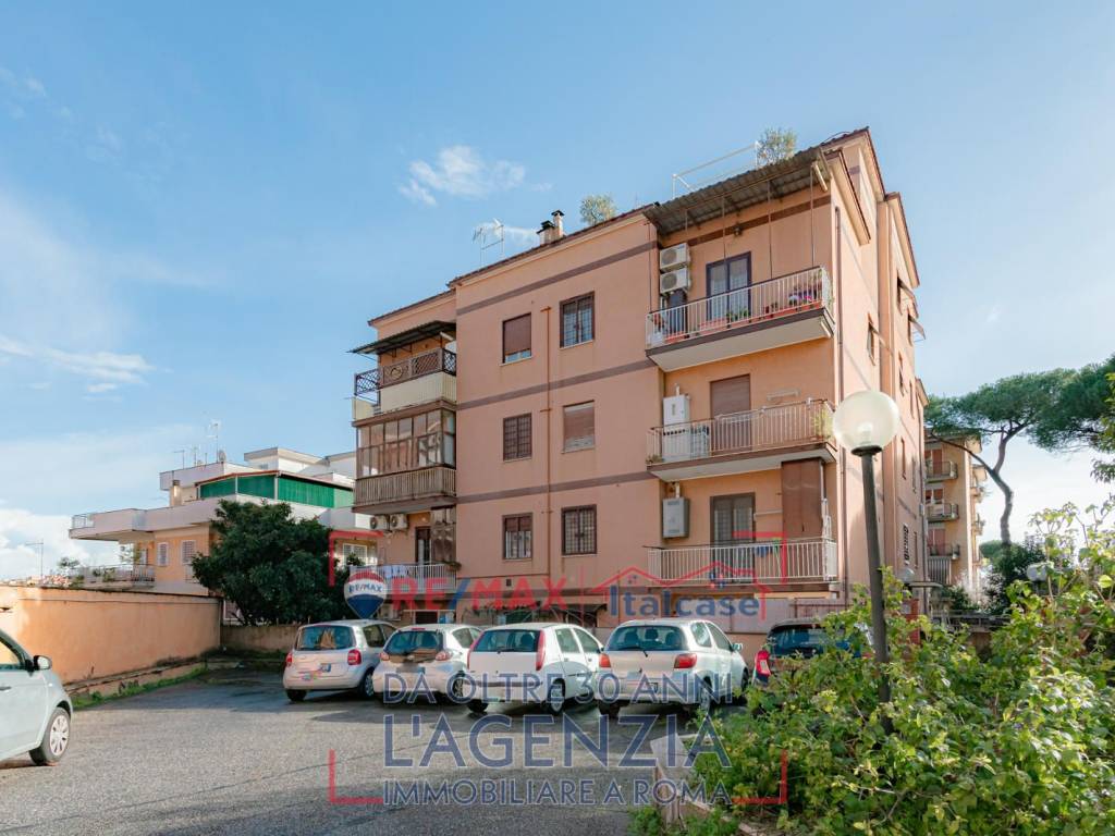 Appartamento a Roma in Via Sant'Igino Papa, 74 - Foto 3