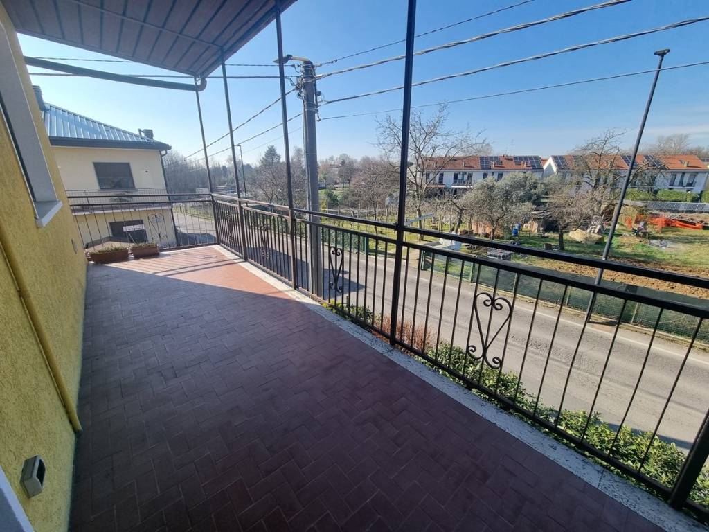 Appartamento a Limbiate in Via Alfredo Catalani - Foto 4