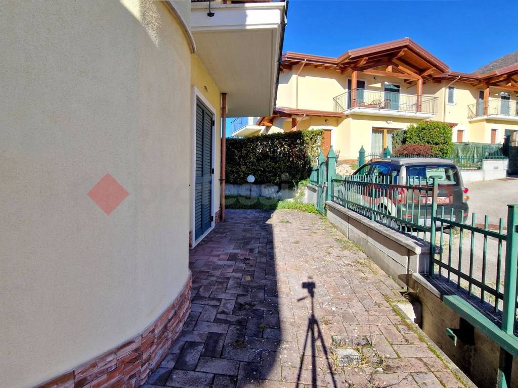 Villa a Pizzoli in Via Villa Perilli, SNC - Foto 5