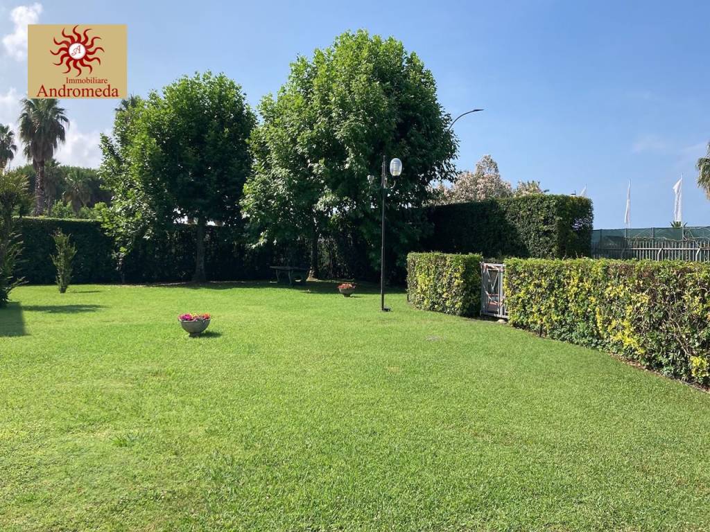 Appartamento a Montignoso in Via Giulio Cesare - Foto 3