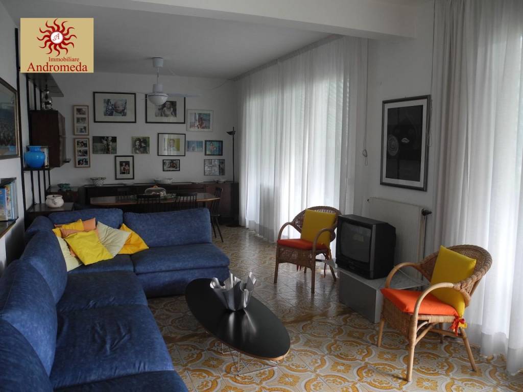 Appartamento a Montignoso in Via Giulio Cesare - Foto 4