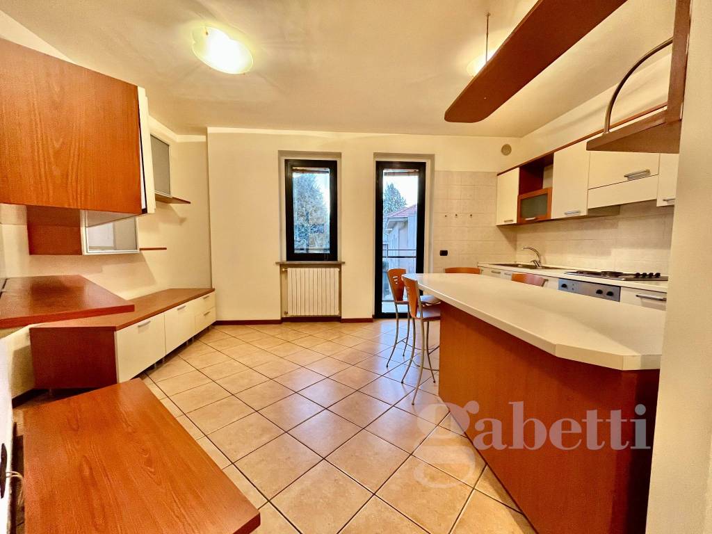 Appartamento a Busto arsizio in Viale Piemonte, 5 - Foto 4