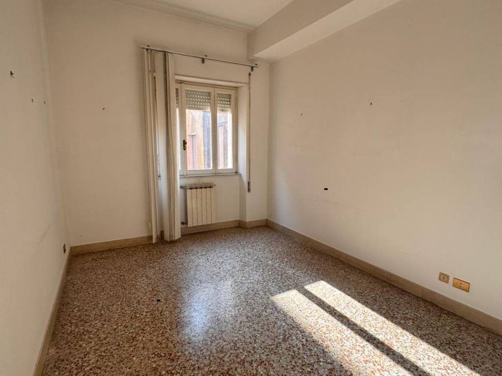 Appartamento a Nettuno in Piazza del Mercato - Foto 4