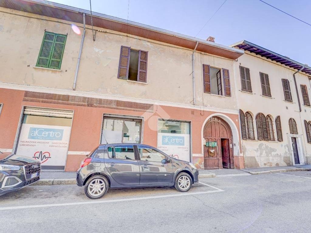 Rustico / casale a Lonate pozzolo in Via roma, 15 - Foto 2