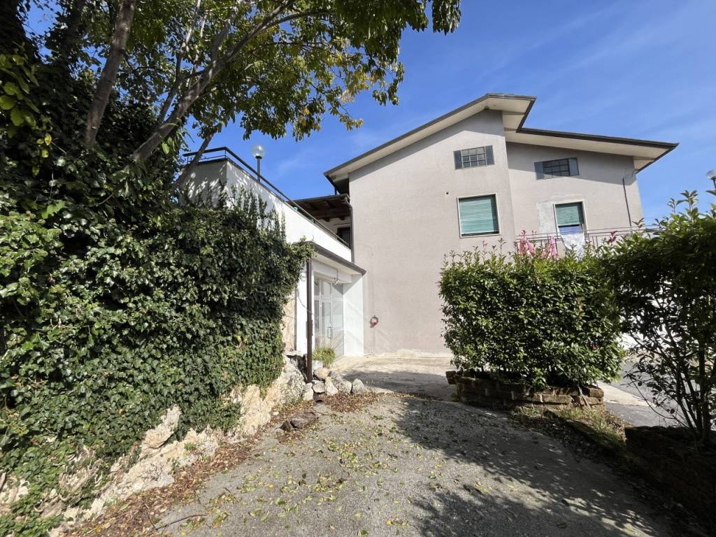 Casa indipendente a Zovencedo in Via Chiesa 6 - Foto 3