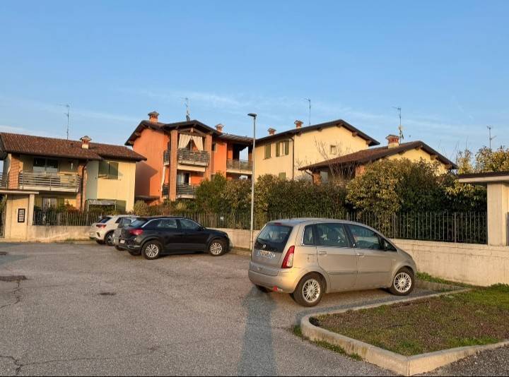 Appartamento a Lonato del garda in Via Campagna Sotto - Foto 2