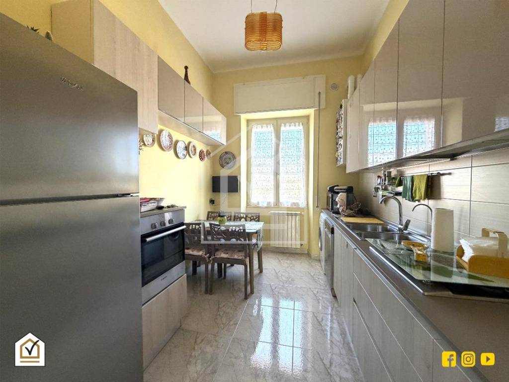 Appartamento a Giovinazzo in Via Bitonto - Foto 4