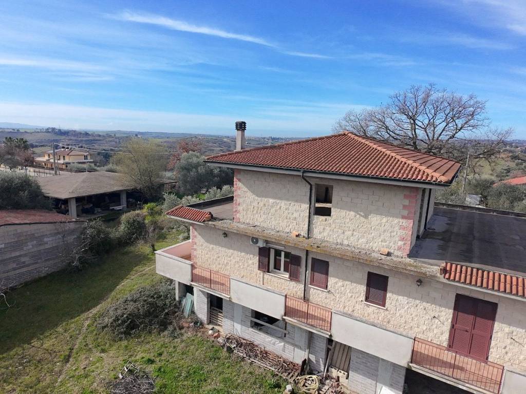 Villa a Sant'angelo romano in Via Tevere, 14 - Foto 5