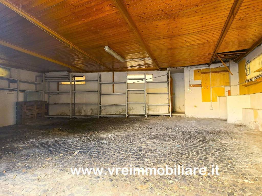 Box / garage a Roma in Piazza Fonteiana, 5 - Foto 4