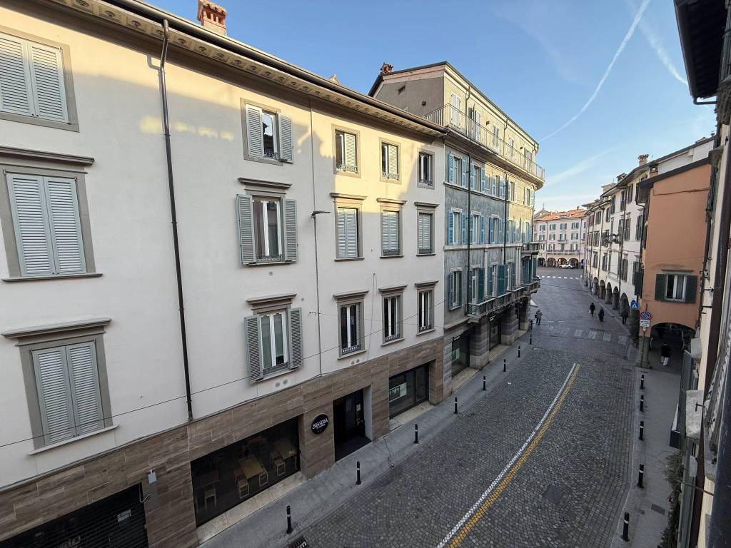 Appartamento a Bergamo in Piazza Pontida - Foto 3