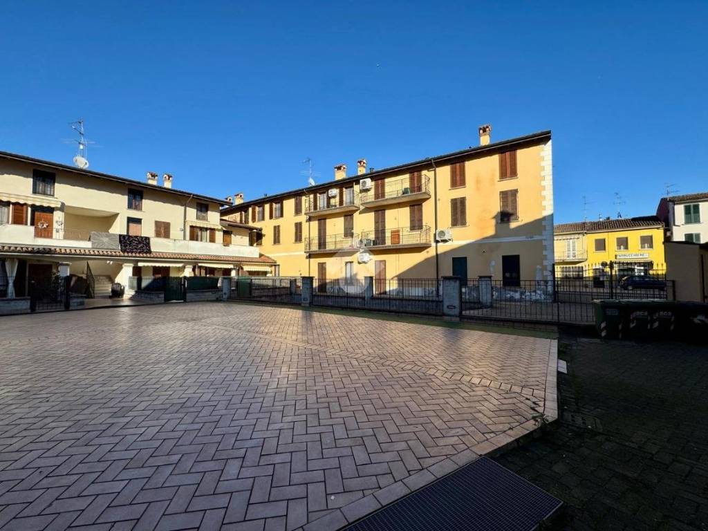 Appartamento a Castelleone in Via bressanoro, 13 - Foto 2
