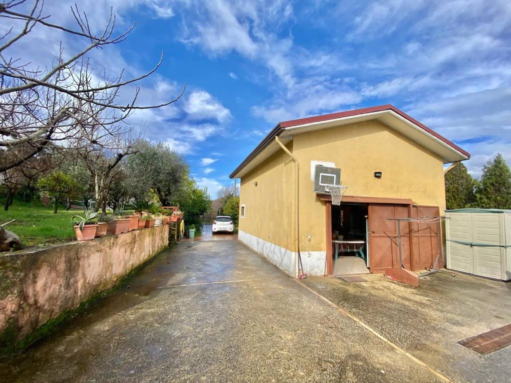 Villa a Mercato san severino in Via Strettola - Foto 3