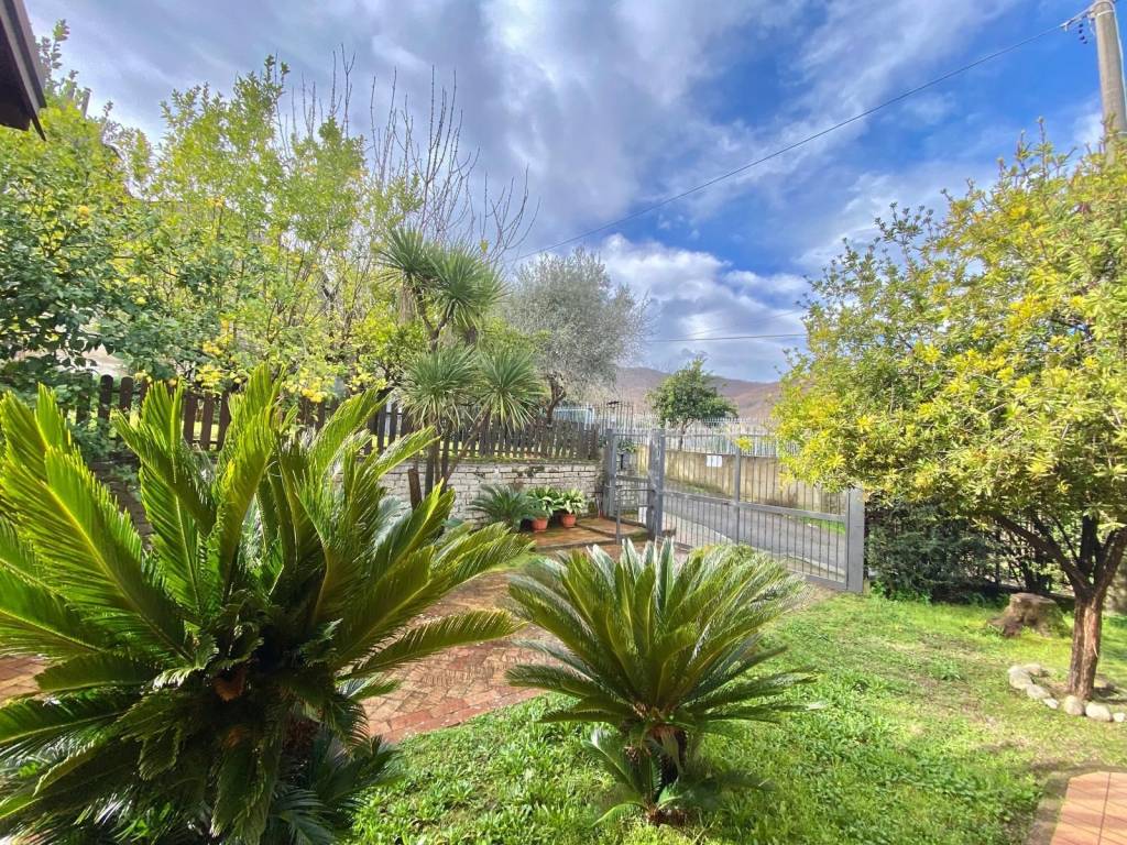 Villa a Mercato san severino in Via Strettola - Foto 5