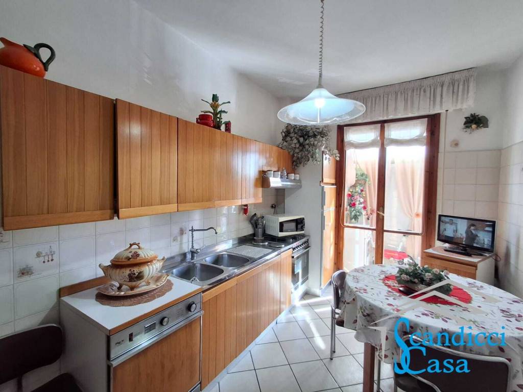 Appartamento a Scandicci in Via Cristoforo Colombo, 16 - Foto 3