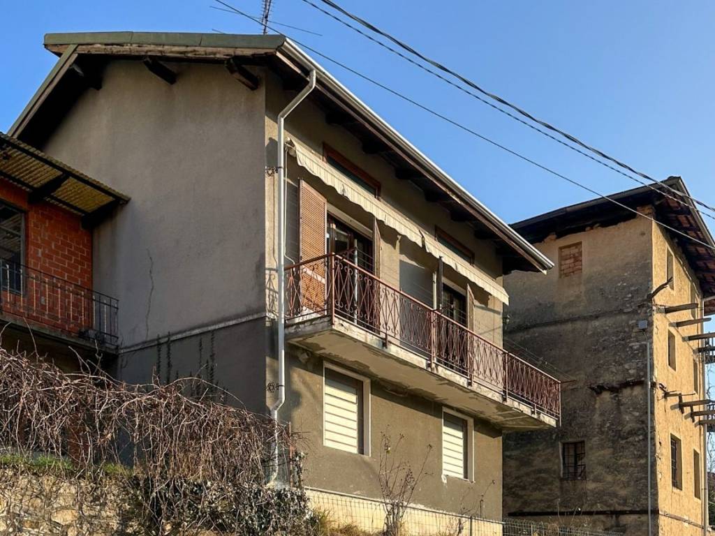Casa indipendente a Valdilana in Frazione Lanvario, 26 - Foto 2