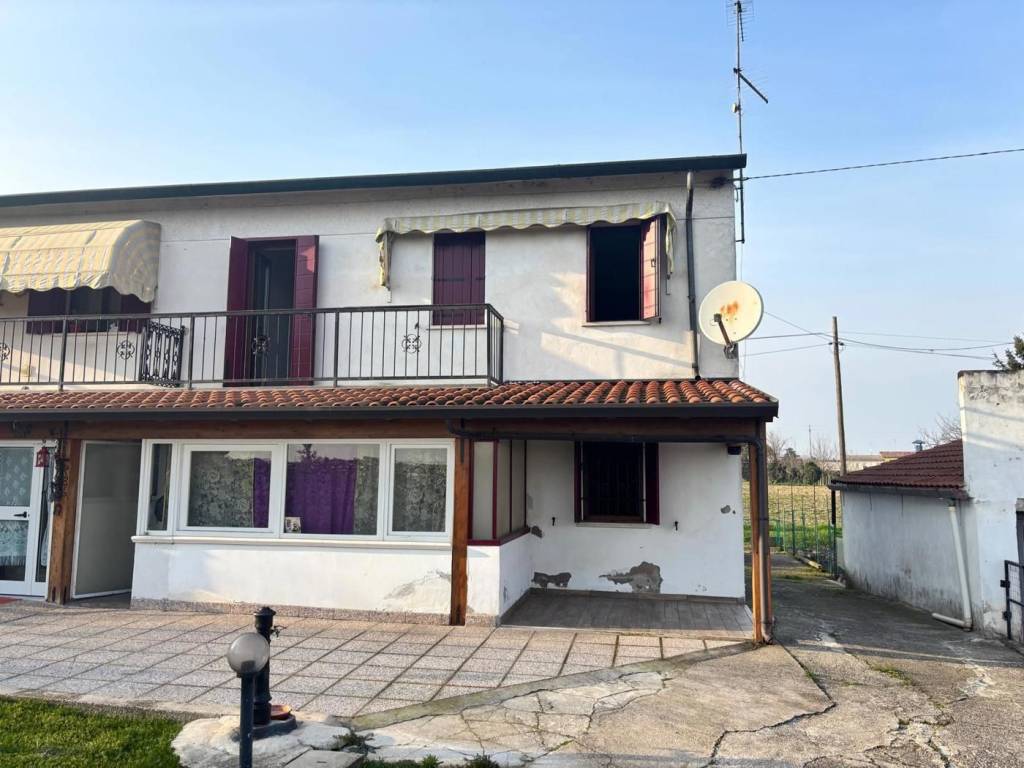 Casa indipendente a Pincara in Via Marconi, snc - Foto 2