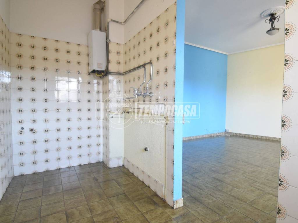 Appartamento a Borgo san dalmazzo in Via Giacomo Matteotti - Foto 3