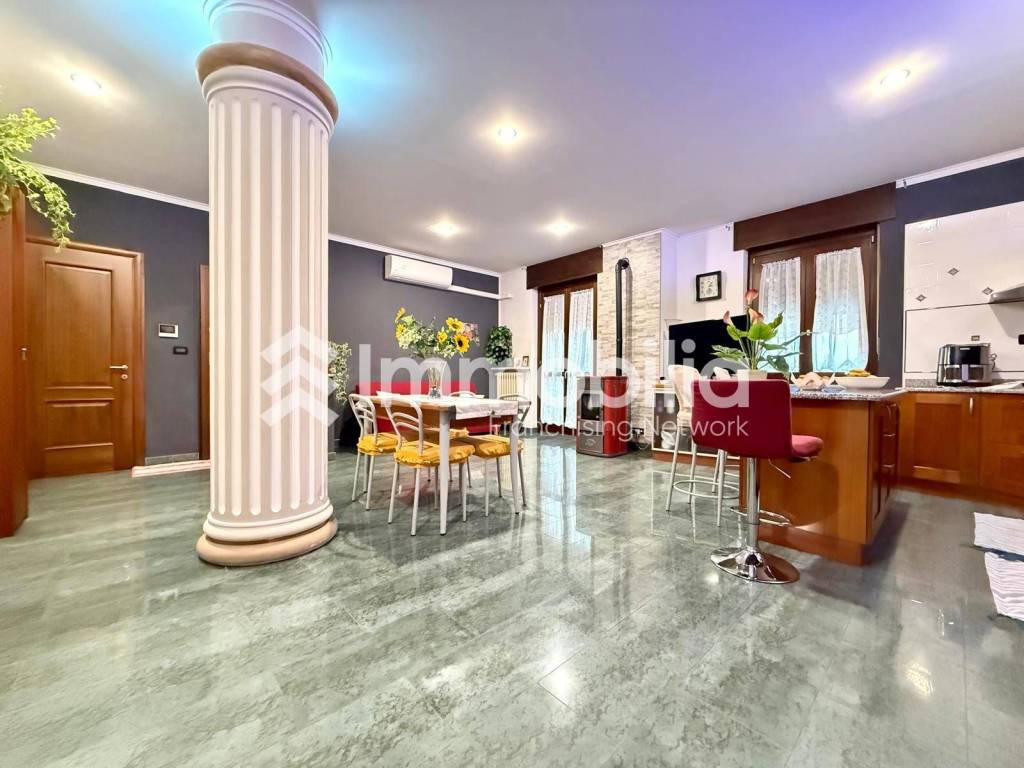 Appartamento a Nichelino in Via Giacomo Leopardi - Foto 3