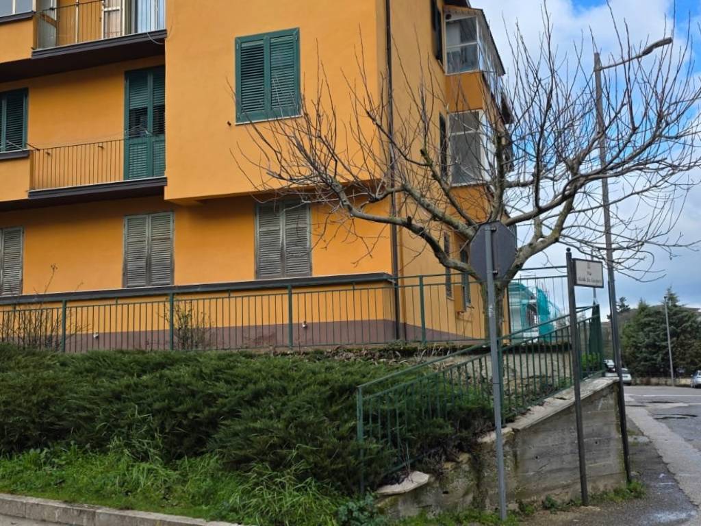 Appartamento a Sant'angelo dei lombardi in Via Alfredo Bartolomei - Foto 5