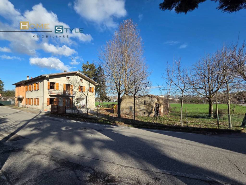 Casa indipendente a Sala baganza in Via Castellaro, 11 - Foto 3
