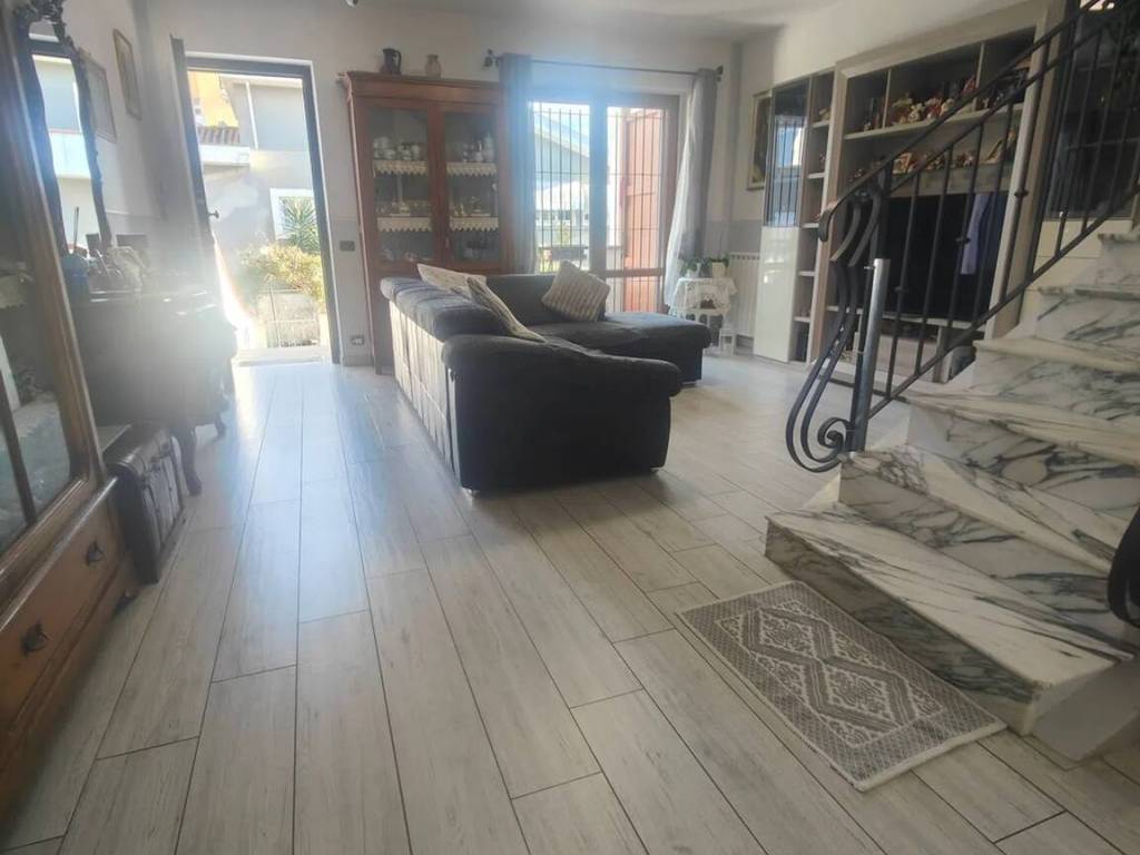 Villa a Carrara in Via Campo D'Appio - Foto 3